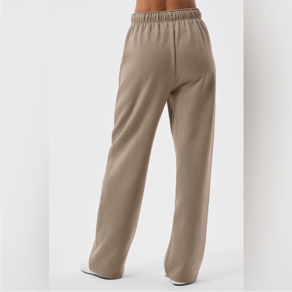 ALO Yoga Accolade Straight Leg Sweatpant Gravel Taupe Lounge Pant Unisex Size XL - Picture 2 of 13